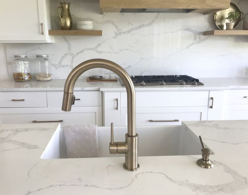 Quartz Countertop Refinishing